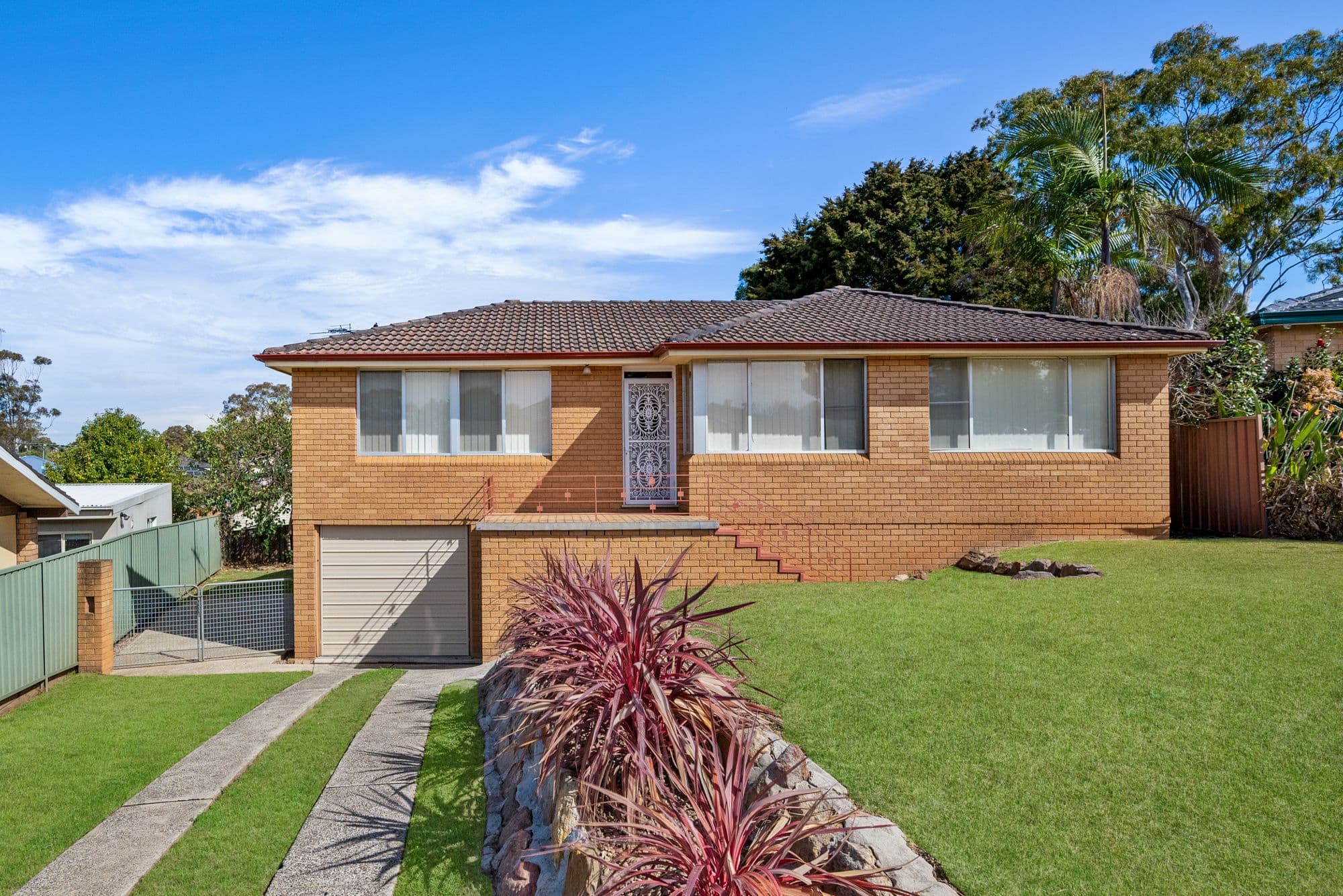 33 Pine Avenue,, Bradbury NSW 2560, Bradbury - Image 1