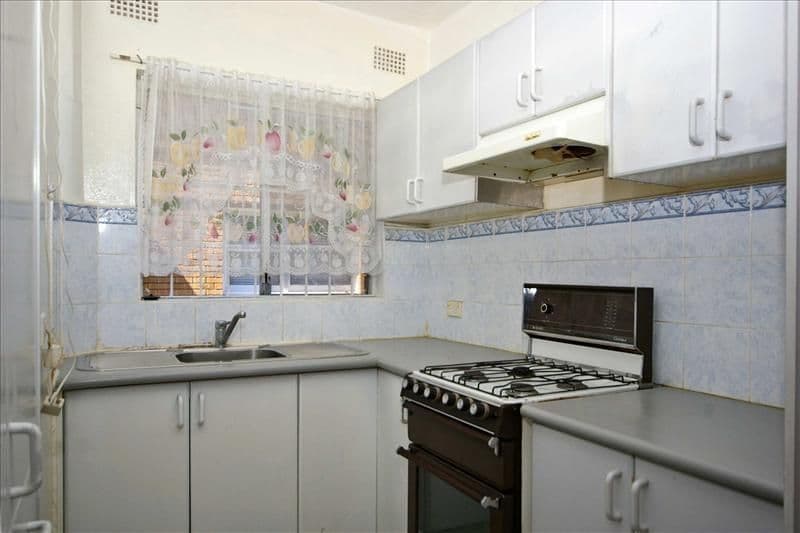 4 SHADFORTH Street, WILEY PARK NSW 2195, Wiley Park - Thumbnail 3