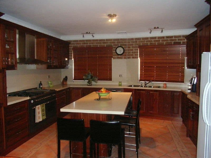 4  Sparta Close, BOSSLEY PARK NSW 2176, Bossley Park - Thumbnail 2