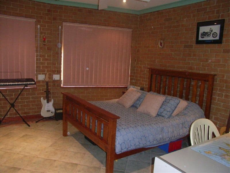 4  Sparta Close, BOSSLEY PARK NSW 2176, Bossley Park - Thumbnail 6