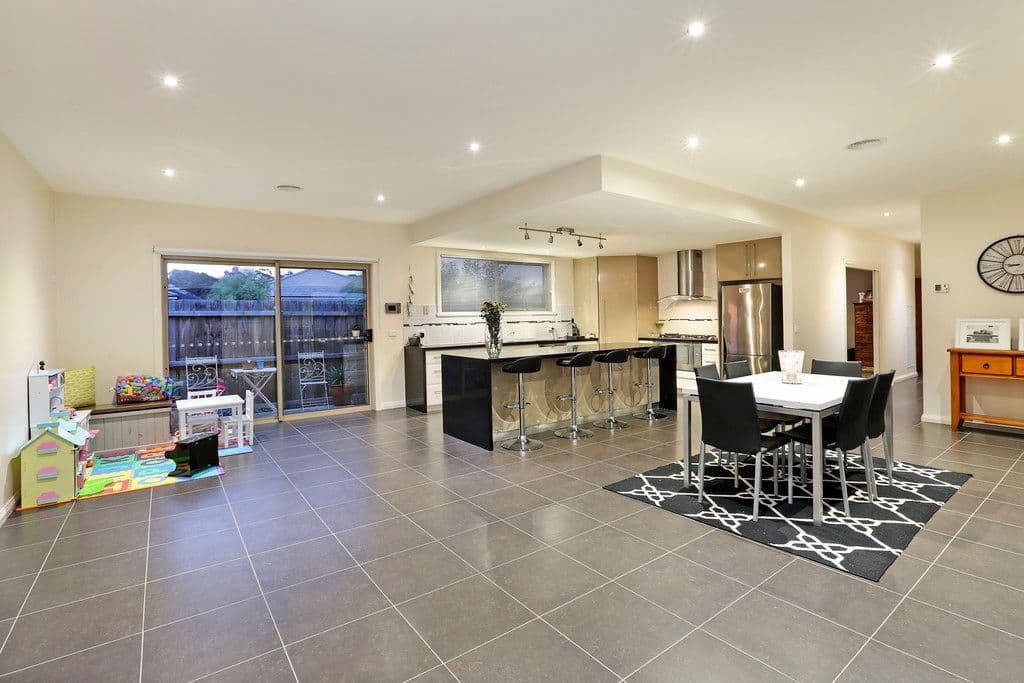 51 Haugh Street, LOVELY BANKS VIC 3213, Lovely Banks - Thumbnail 2