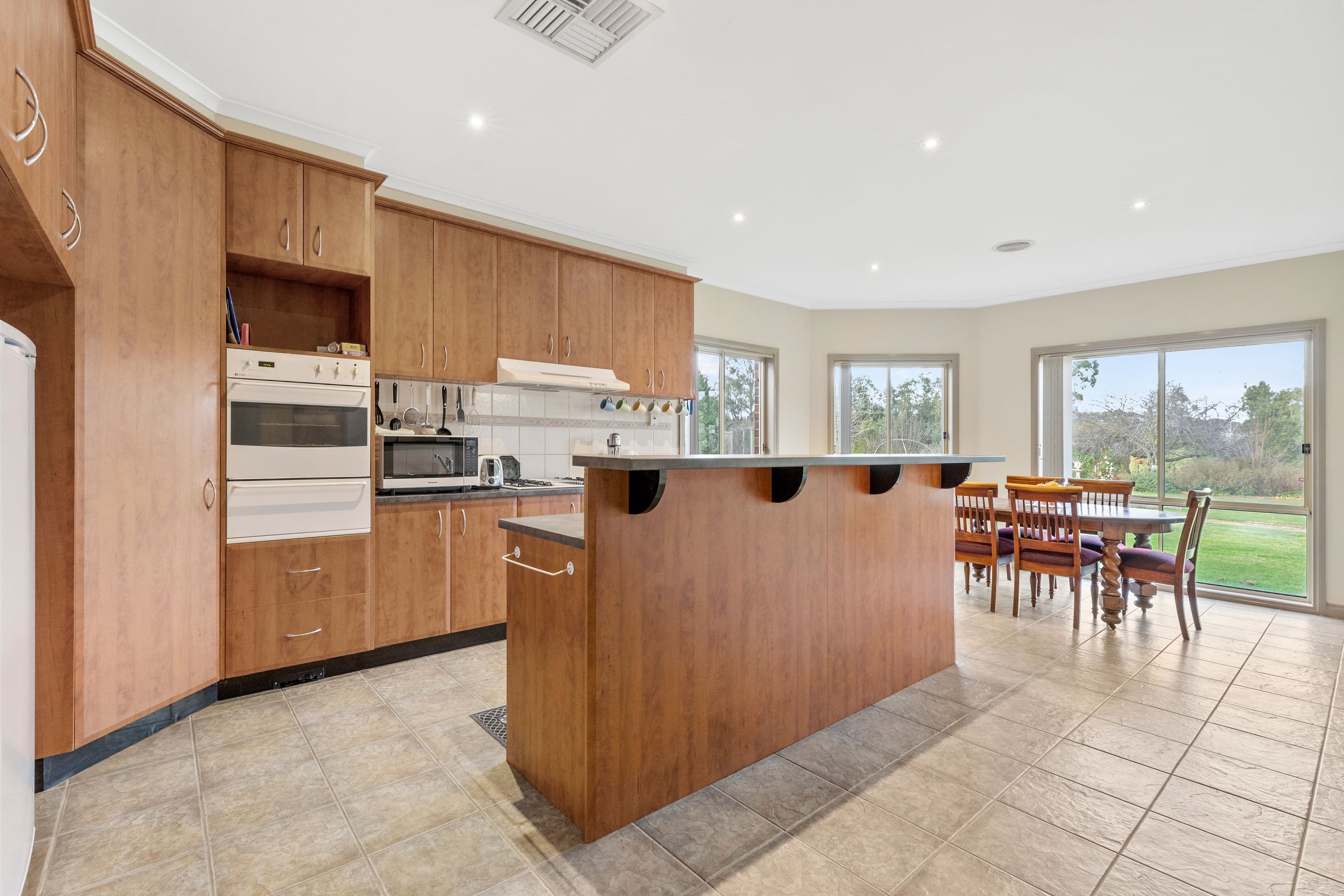 11-12 Serrell Court, Whittlesea VIC 3757, Whittlesea - Thumbnail 4