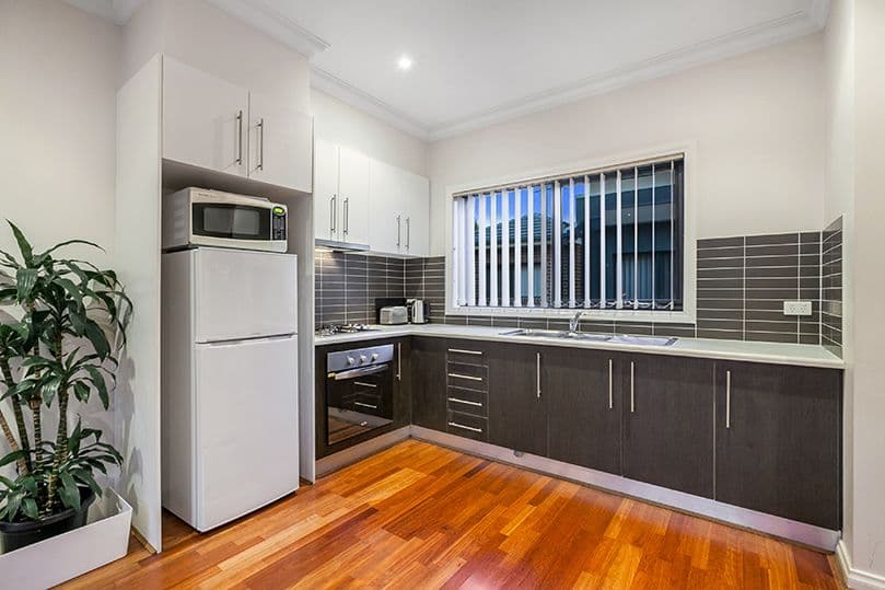 15 Macartney Street, Reservoir VIC 3073, Reservoir - Thumbnail 5