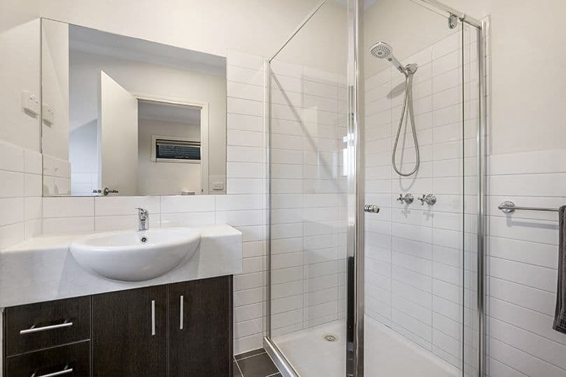 15 Macartney Street, Reservoir VIC 3073, Reservoir - Thumbnail 7