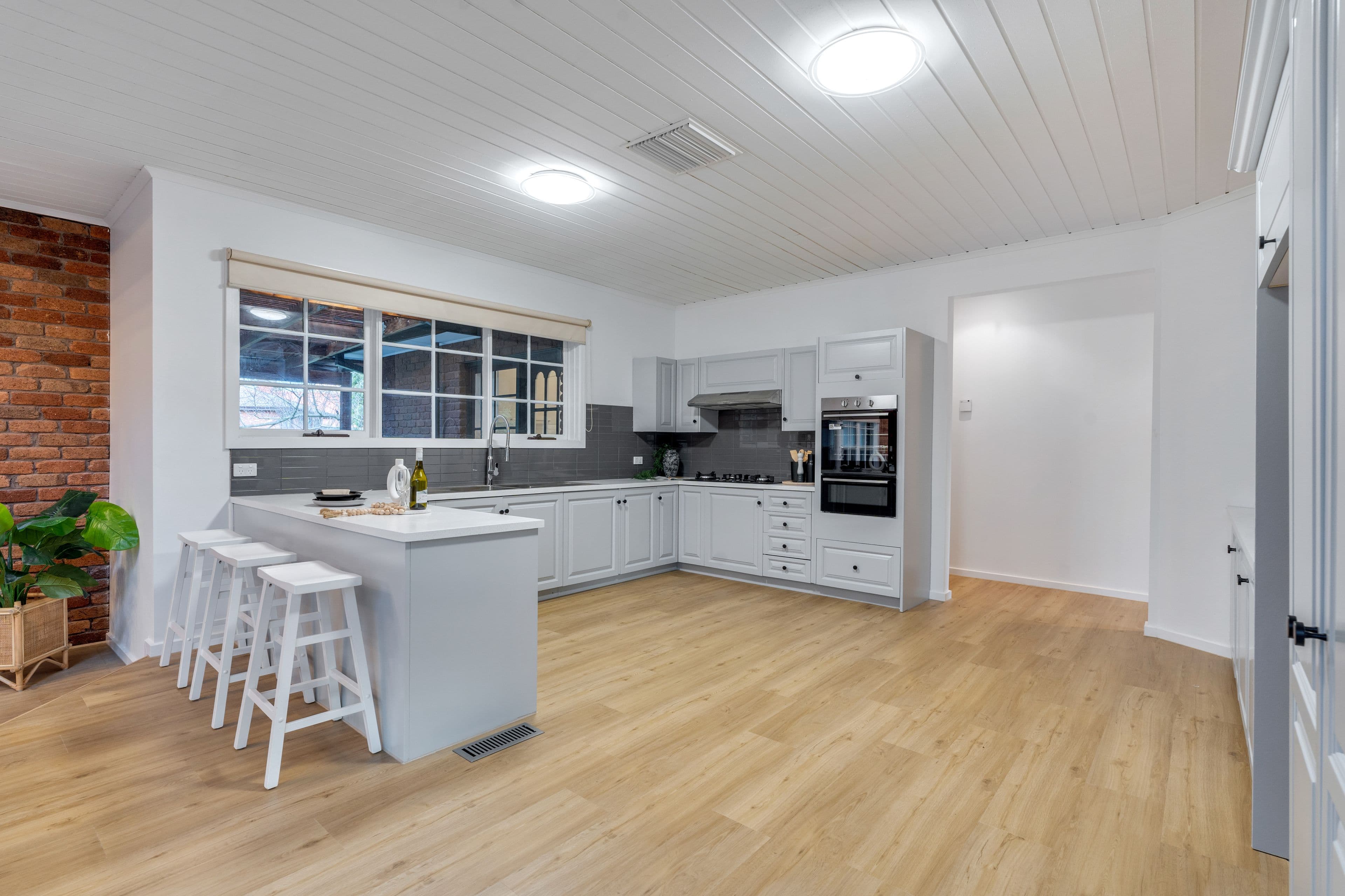 44 Clovelly Drive, Craigieburn VIC 3064, Craigieburn - Thumbnail 8