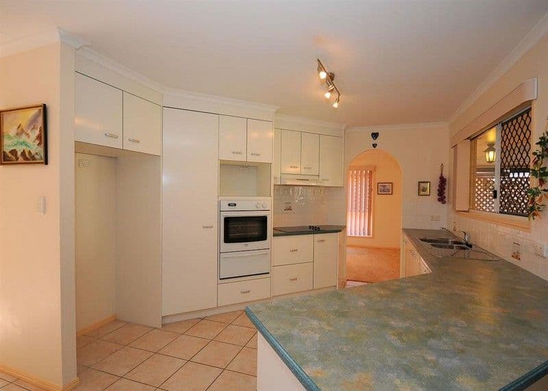 12 Heather Way, Urraween QLD 4655, Urraween - Thumbnail 6