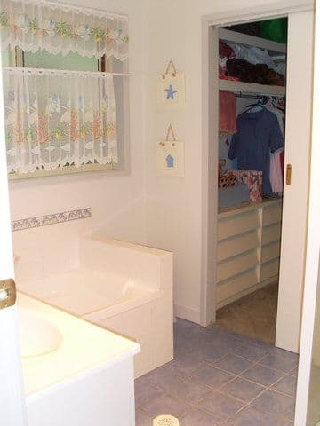 249 Desmond Street, LAVINGTON NSW 2641, Lavington - Thumbnail 4