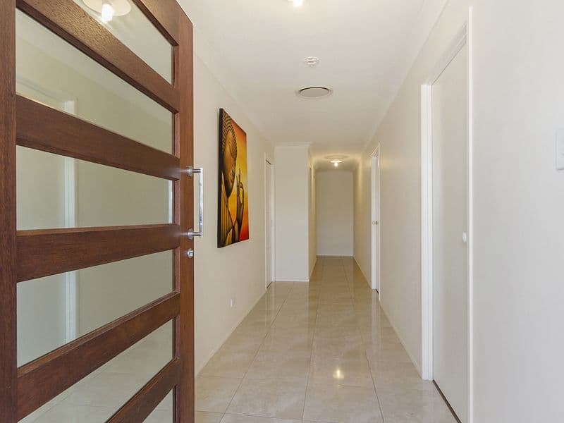 8 Kingair Road, Upper Coomera QLD 4209, Upper Coomera - Thumbnail 5
