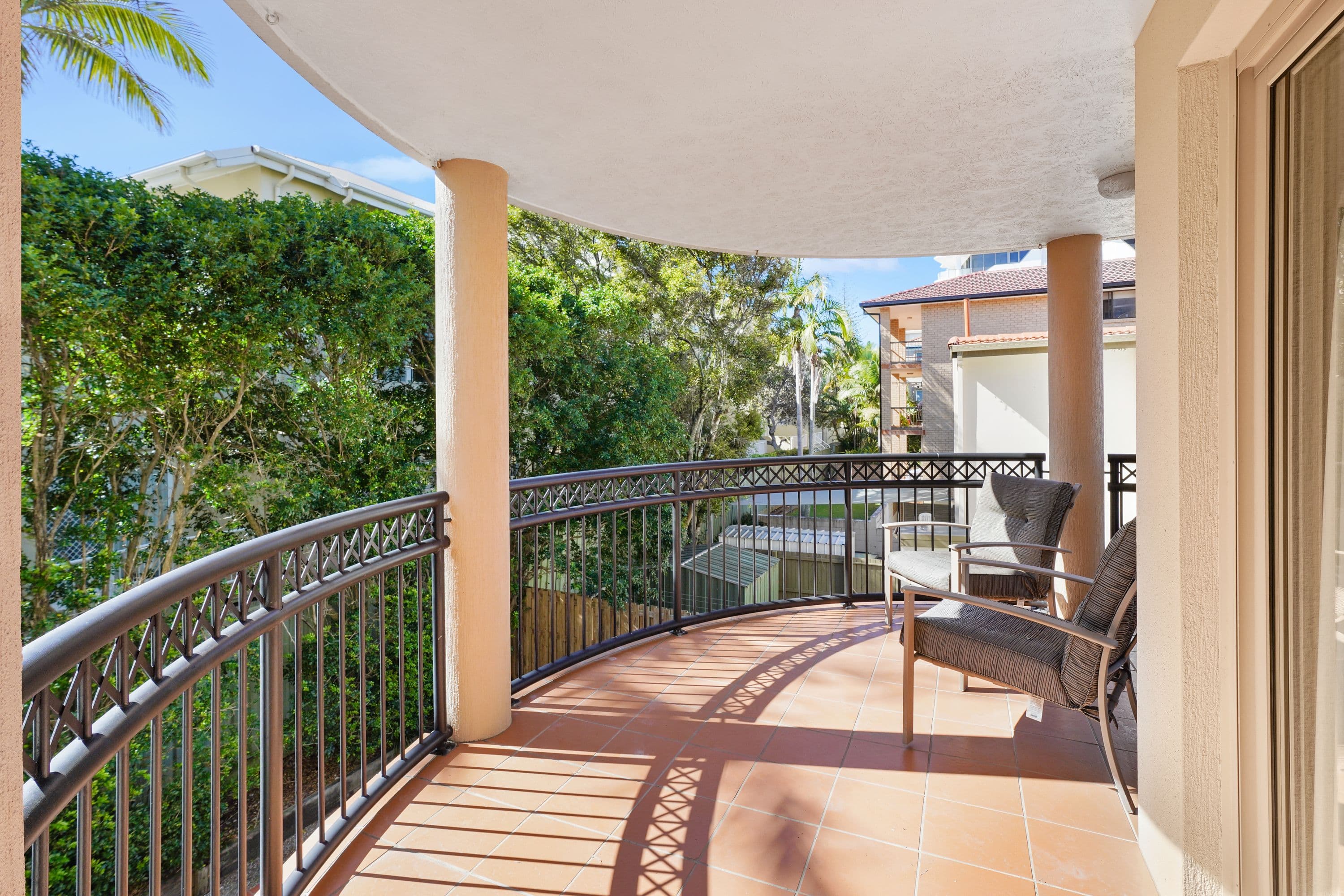 31-33 Peerless Avenue, Mermaid Beach QLD 4218, Mermaid Beach - Thumbnail 2