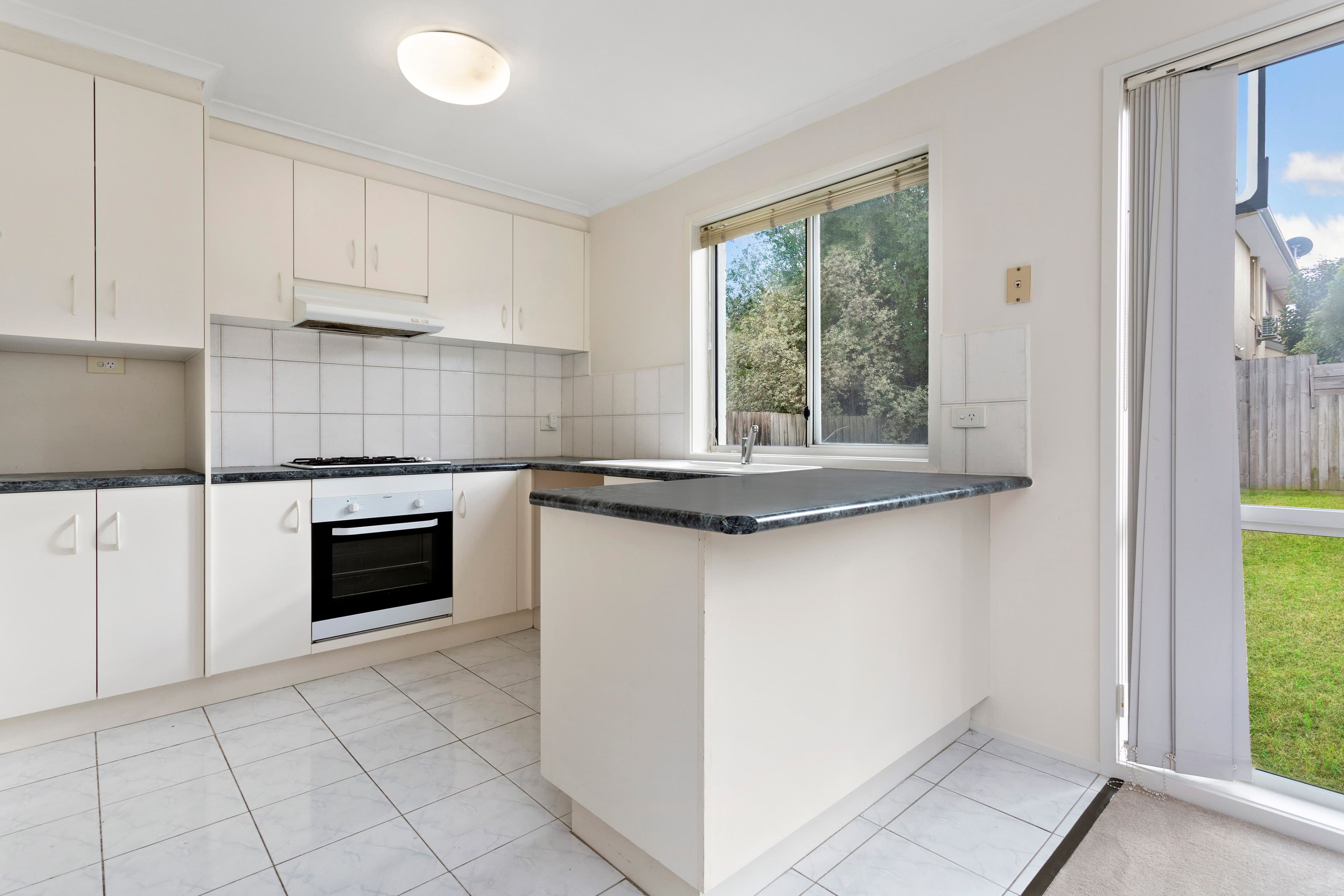 5 Yambie Lane, Chadstone VIC 3148, Chadstone - Thumbnail 2