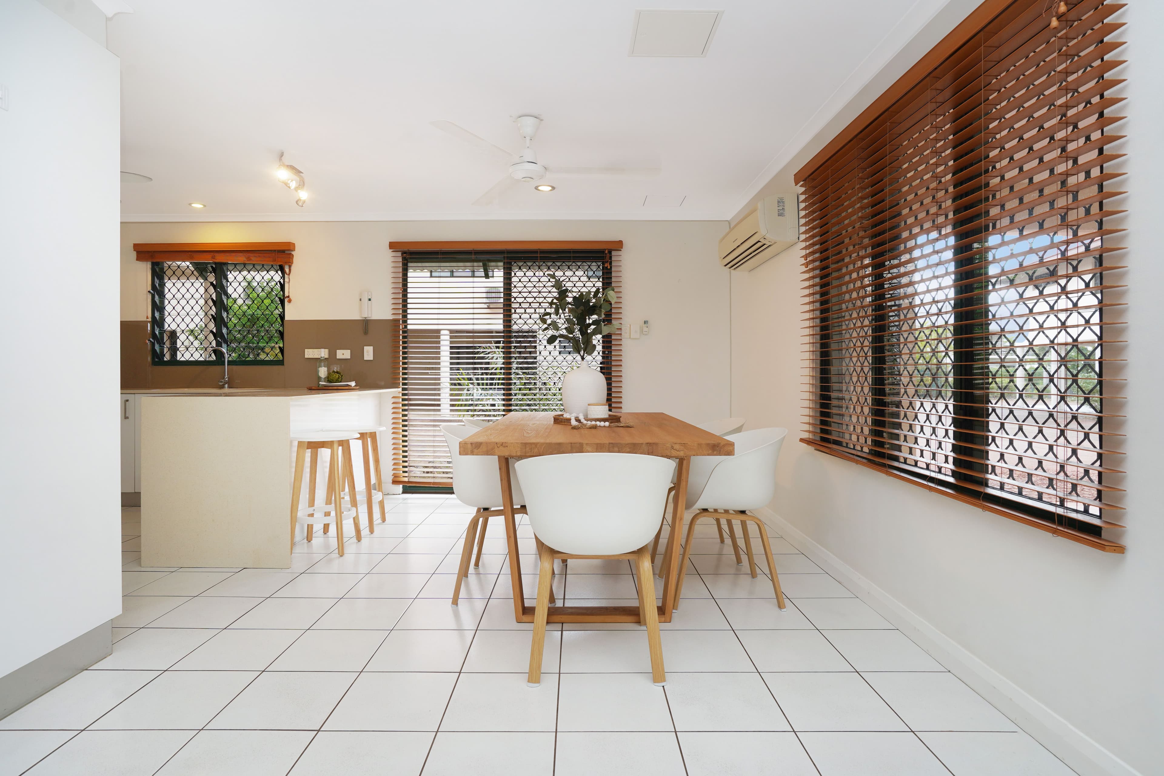 75 Cullen Bay Crescent, Larrakeyah NT 0820, Larrakeyah - Thumbnail 2