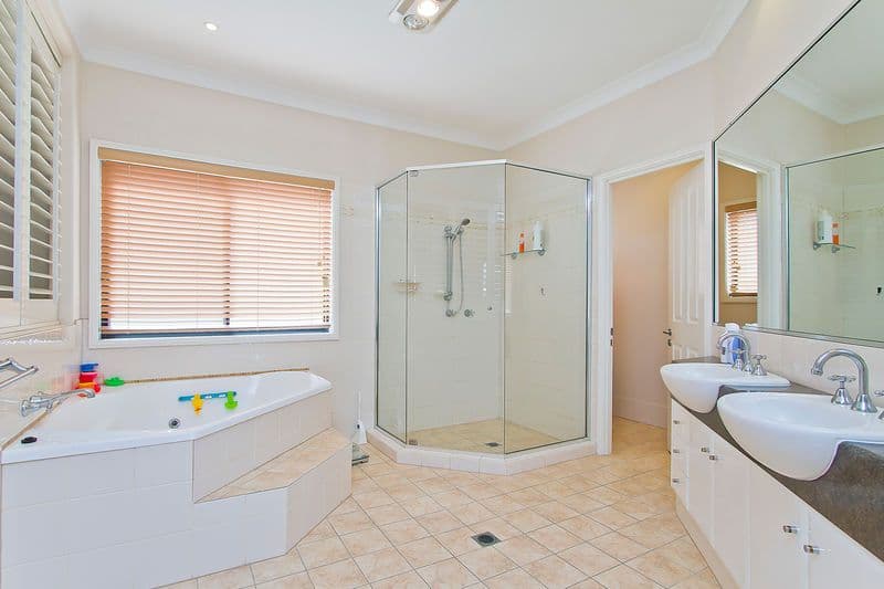 30 Lancewood Circuit, ROBINA QLD 4226, Robina - Thumbnail 7