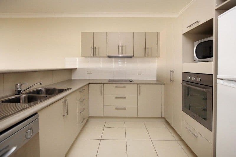 42 Warburton Street, NORTH WARD QLD 4810, North Ward - Thumbnail 2