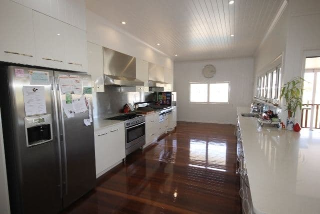 64 Sunrise Avenue, Dalby QLD 4405, Dalby - Thumbnail 2