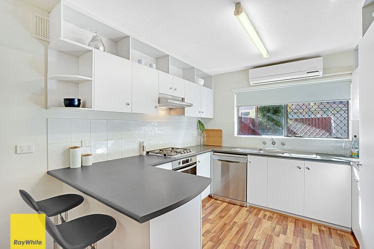 29 Wallington Road, Balga WA 6061, Balga - Thumbnail 2