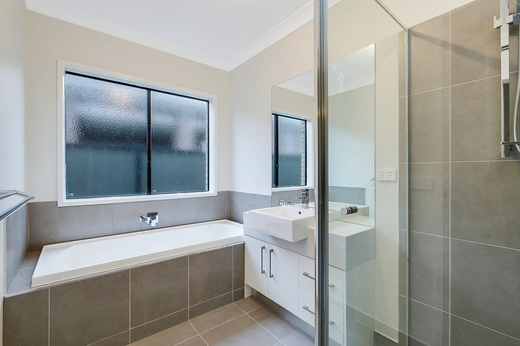15 Fermont Avenue, Craigieburn VIC 3064, Craigieburn - Thumbnail 6