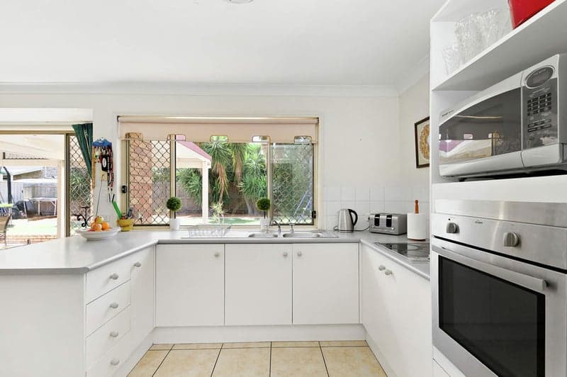 8 Capel Street, Brighton - Thumbnail 3