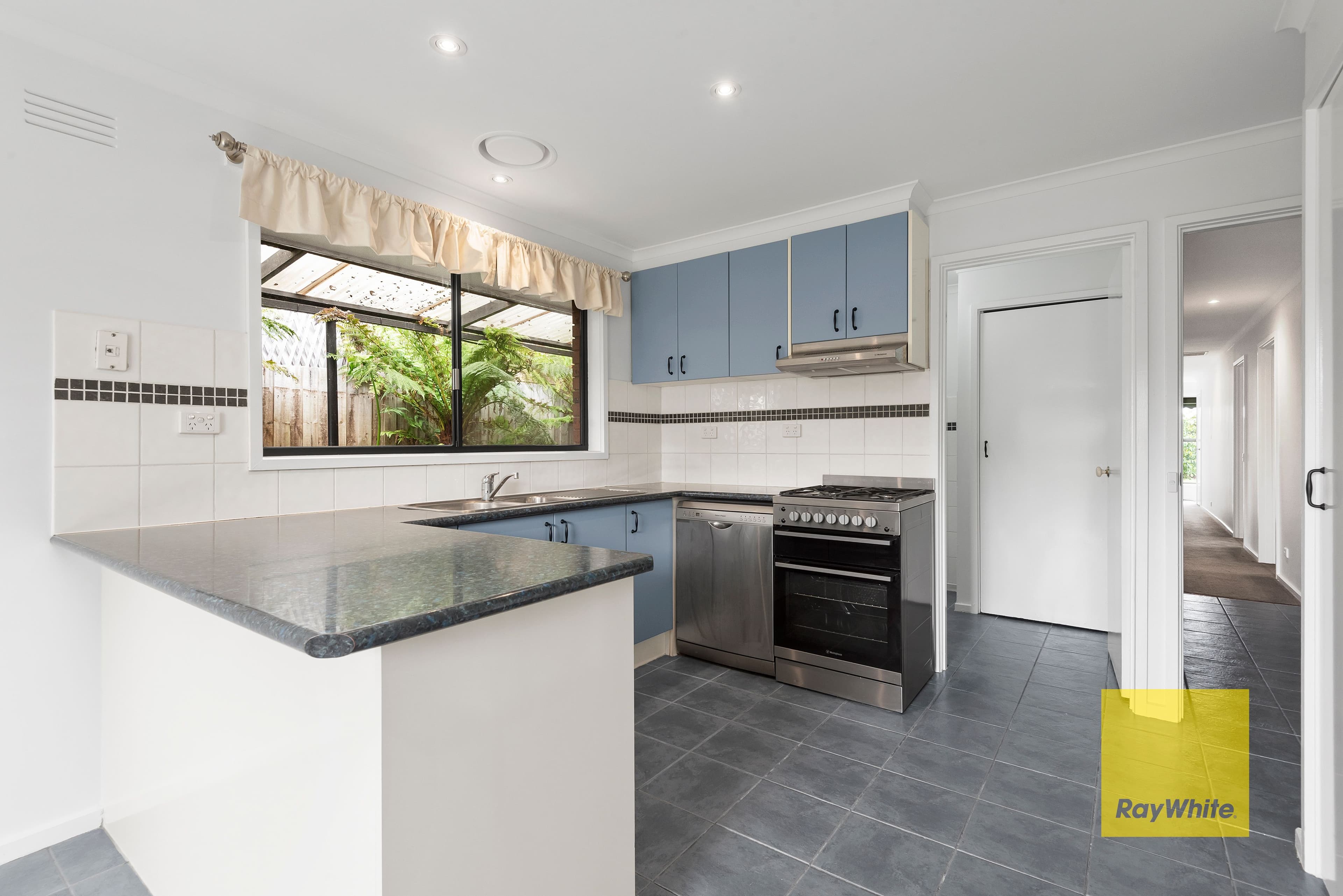 2 NORFOLK Avenue, Grovedale VIC 3216, Grovedale - Thumbnail 2