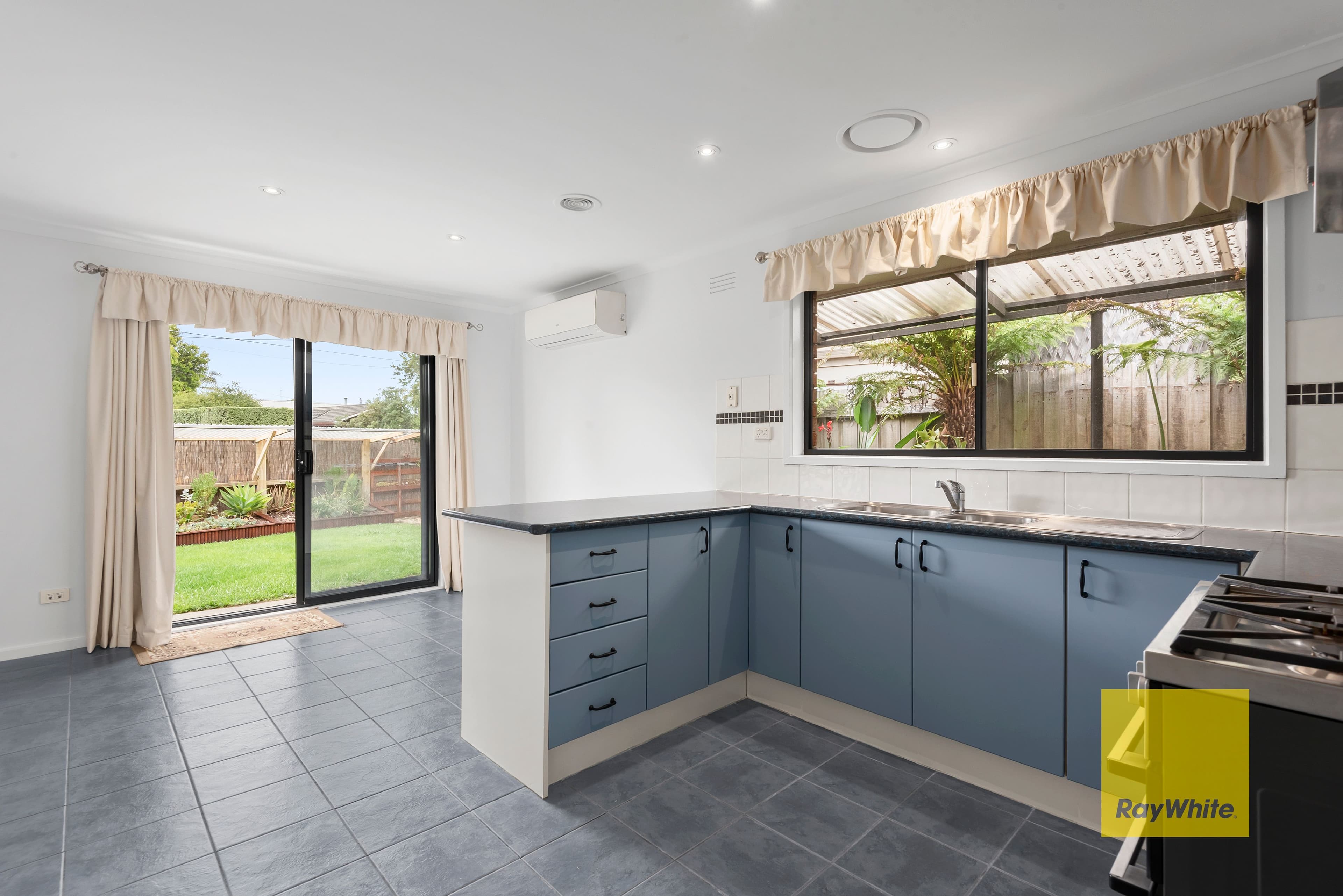 2 NORFOLK Avenue, Grovedale VIC 3216, Grovedale - Thumbnail 3