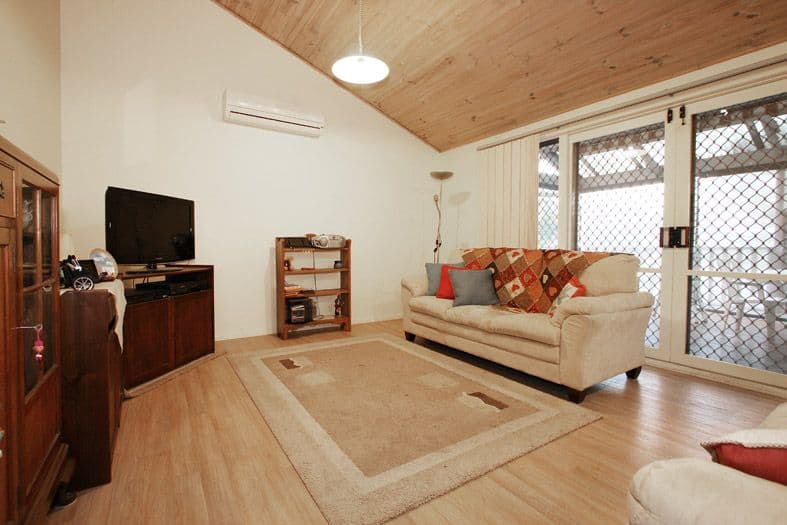 80 Landscape Drive, MOOROOLBARK VIC 3138, Mooroolbark - Thumbnail 3