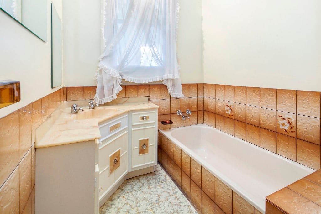 702 Laurie Street, MOUNT PLEASANT VIC 3350, Mount Pleasant - Thumbnail 6