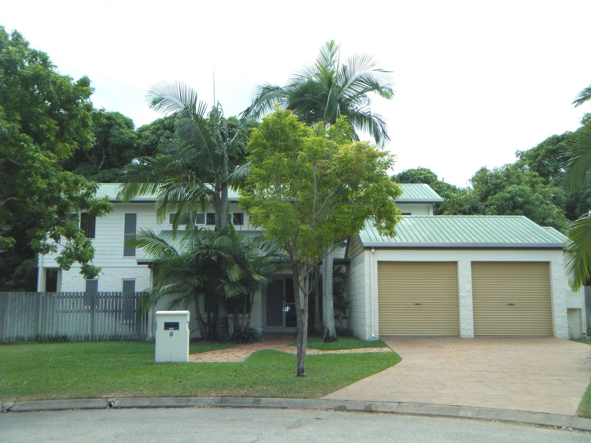 5 Koala Court, KELSO QLD 4815, Kelso - Image 1