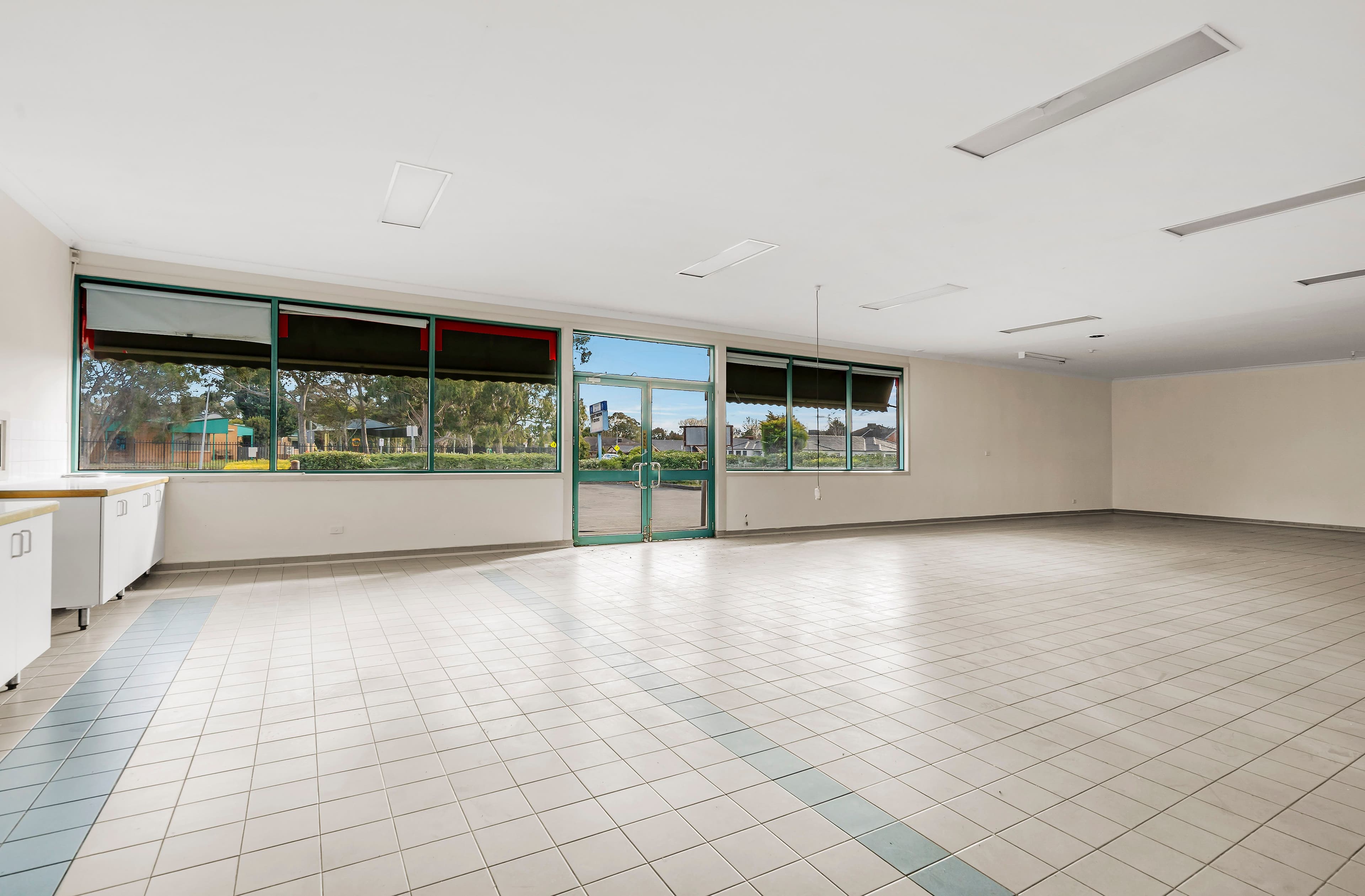 206 Murrindal Drive, Rowville VIC 3178, Rowville - Thumbnail 3