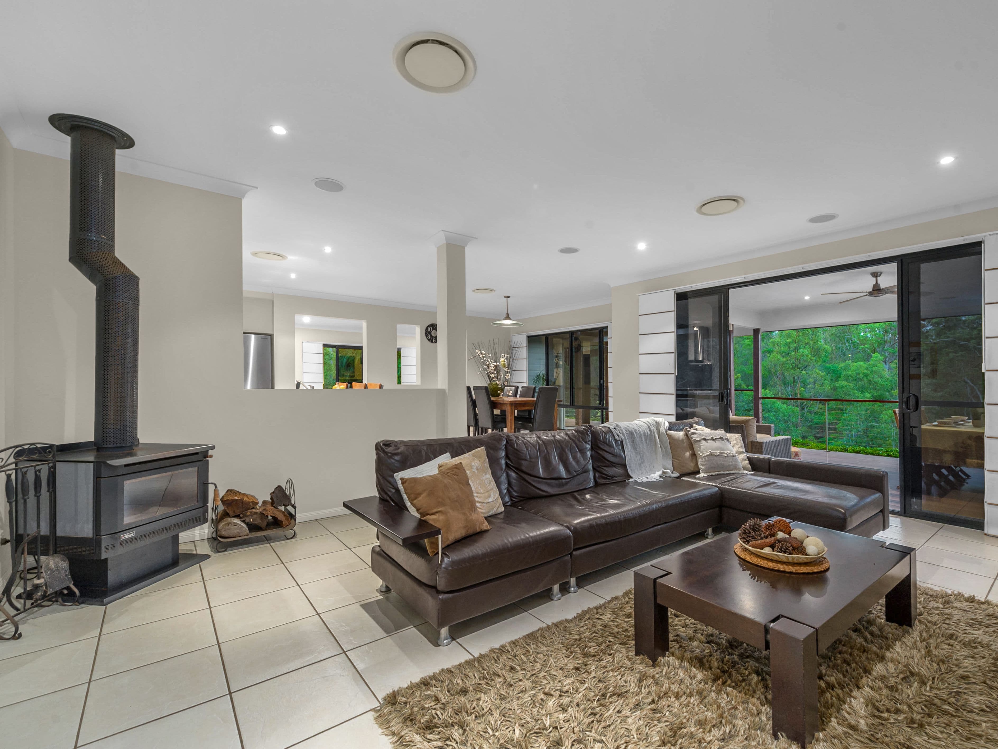 43 Forest Road, Cashmere QLD 4500, Cashmere - Thumbnail 3