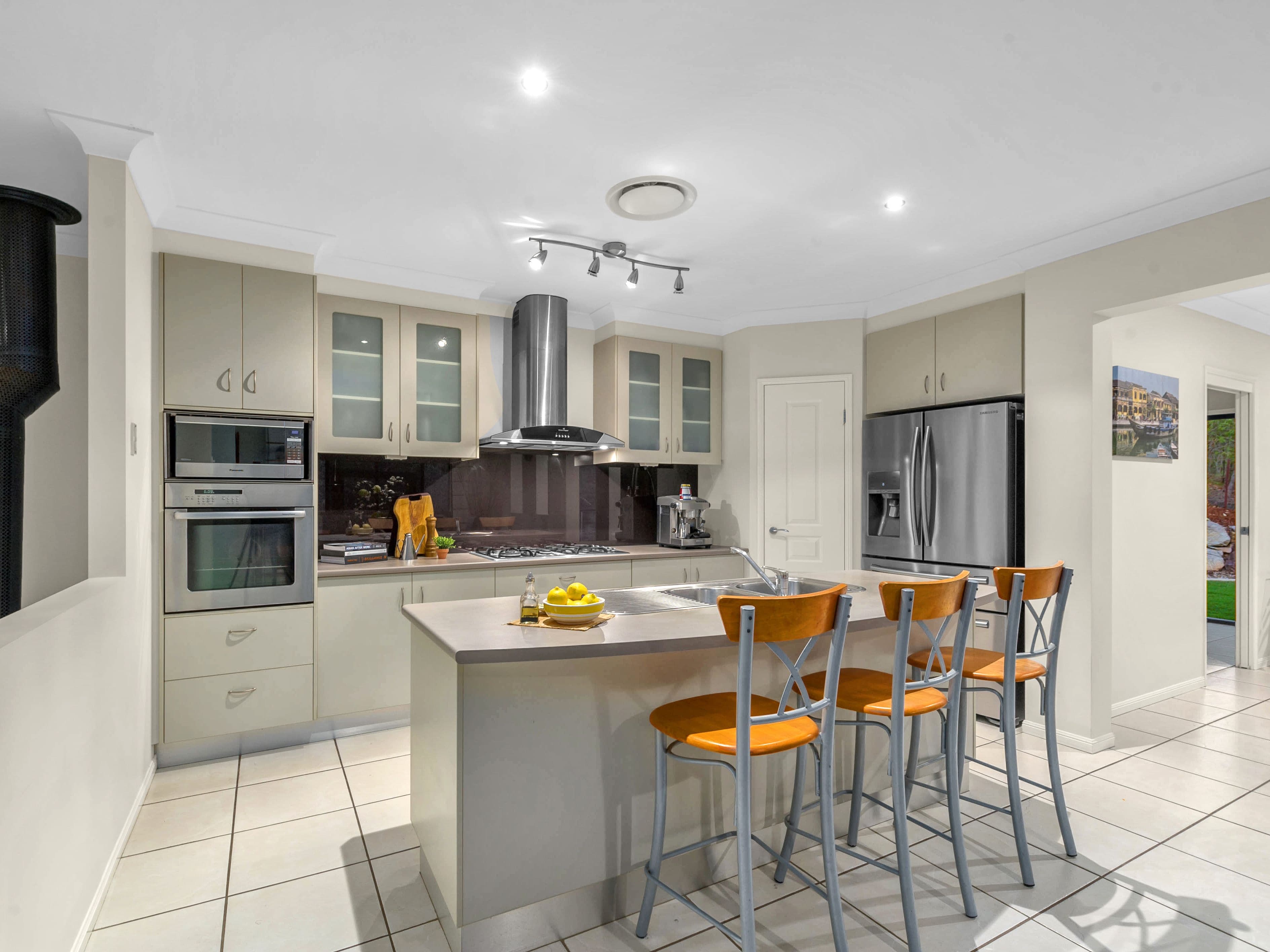 43 Forest Road, Cashmere QLD 4500, Cashmere - Thumbnail 4