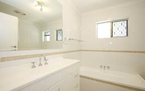 132 Hansford Road, Coombabah QLD 4216, Coombabah - Thumbnail 6