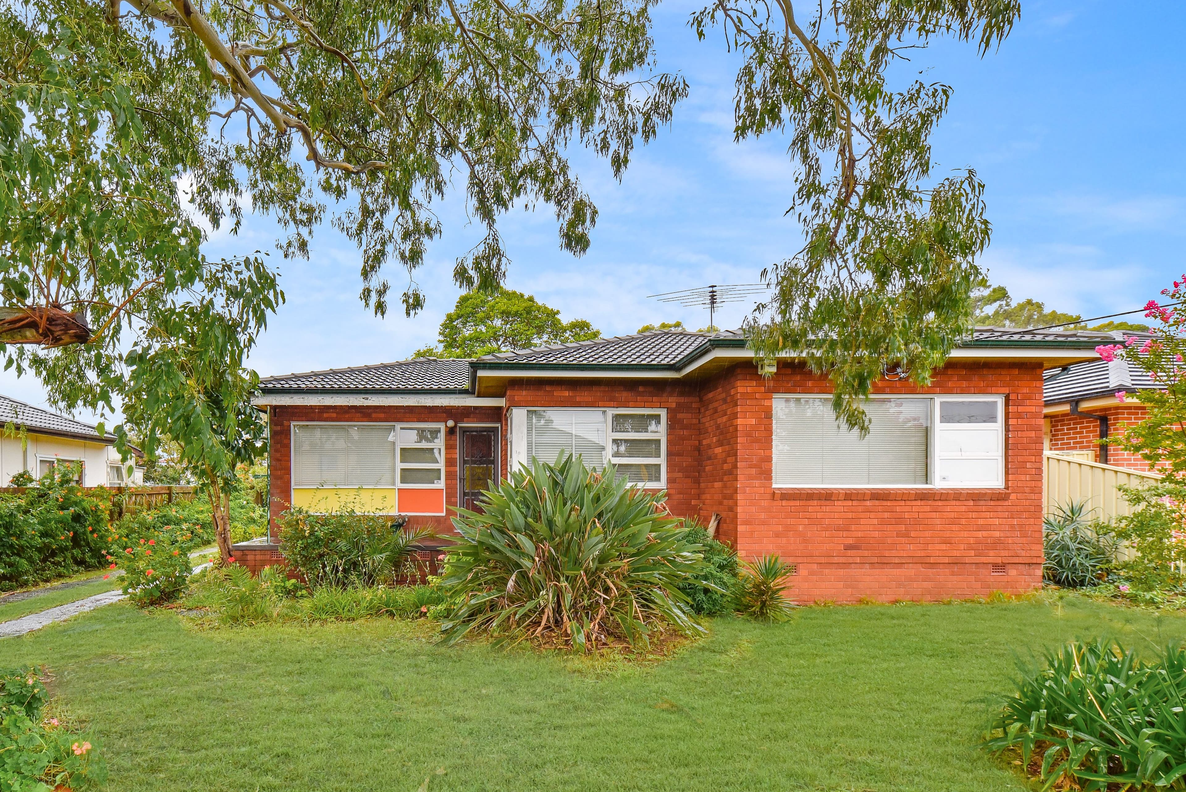 10 Trafalgar Street, Glenfield NSW 2167, Glenfield - Image 1