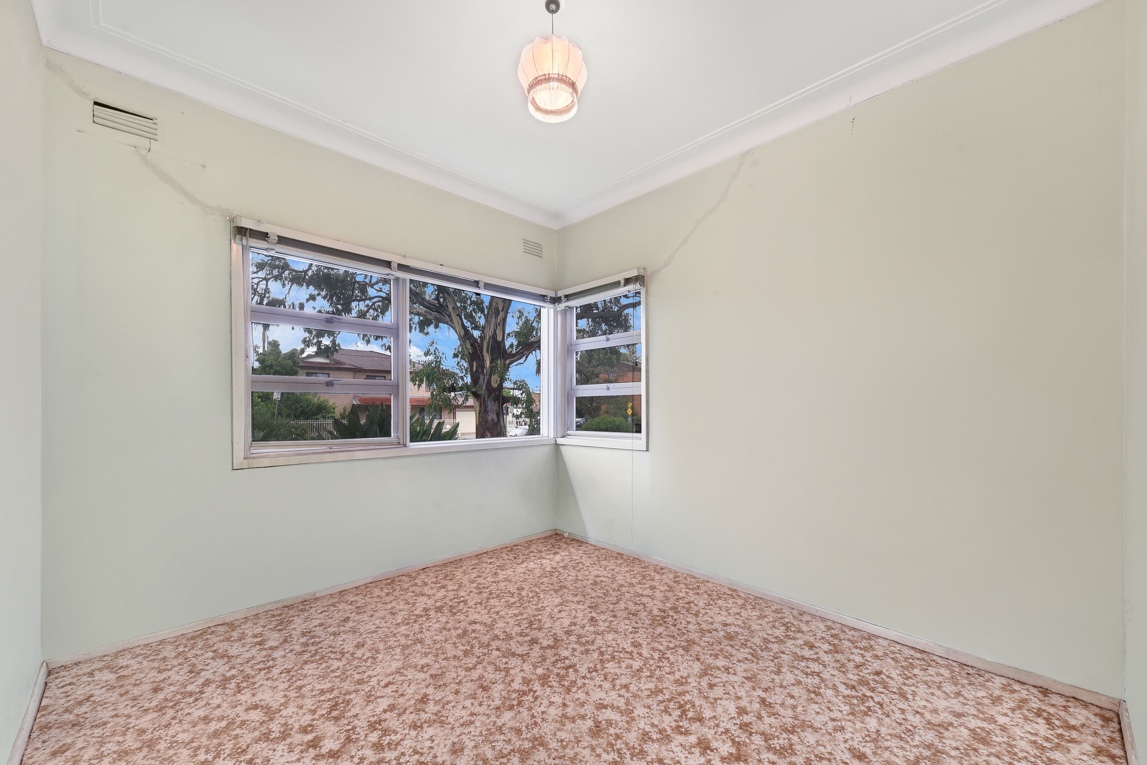 10 Trafalgar Street, Glenfield NSW 2167, Glenfield - Thumbnail 8