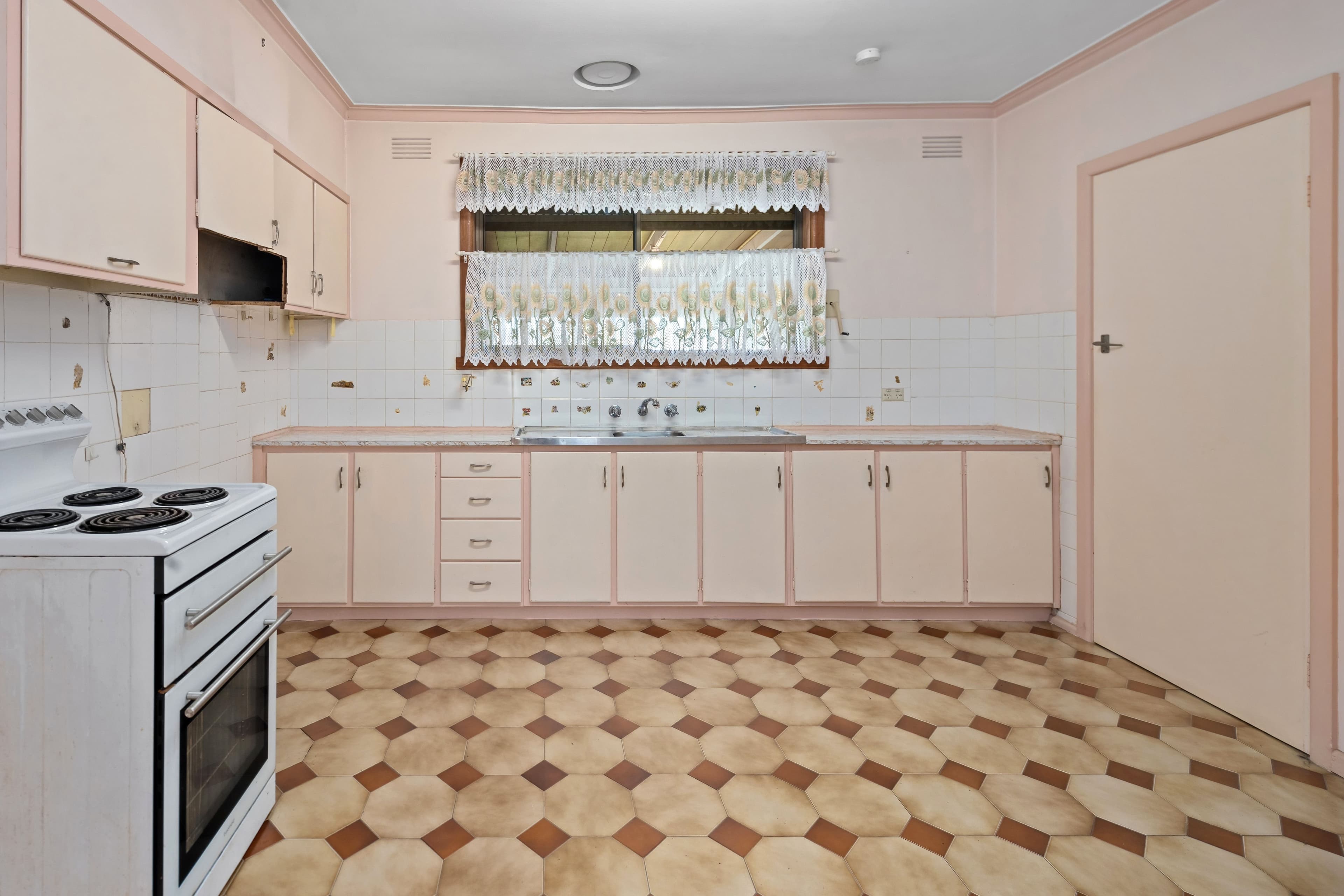 7 Harding Street, Thomastown VIC 3074, Thomastown - Thumbnail 3