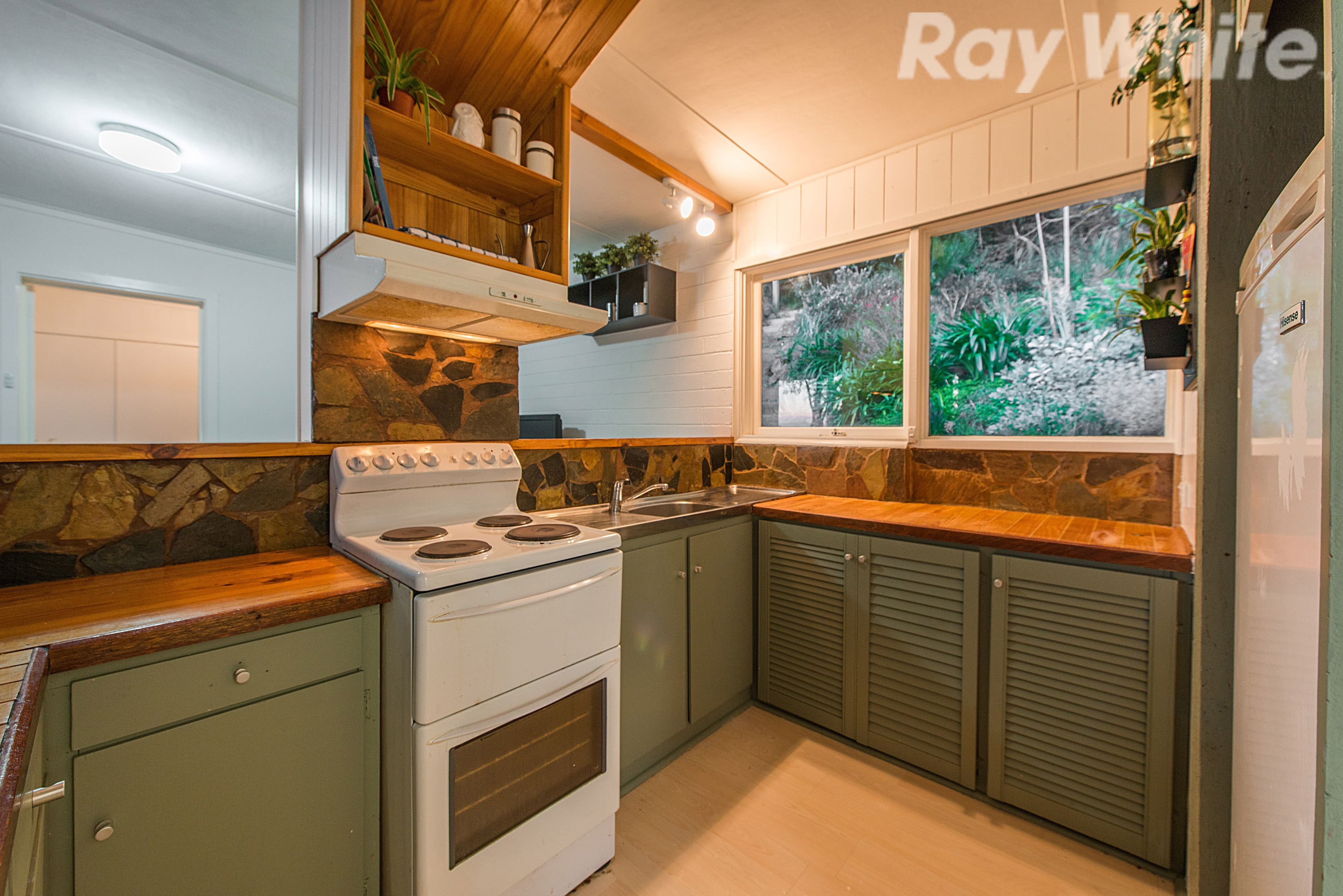 9 Janiesleigh Road, Upper Ferntree Gully VIC 3156, Upper Ferntree Gully - Thumbnail 2