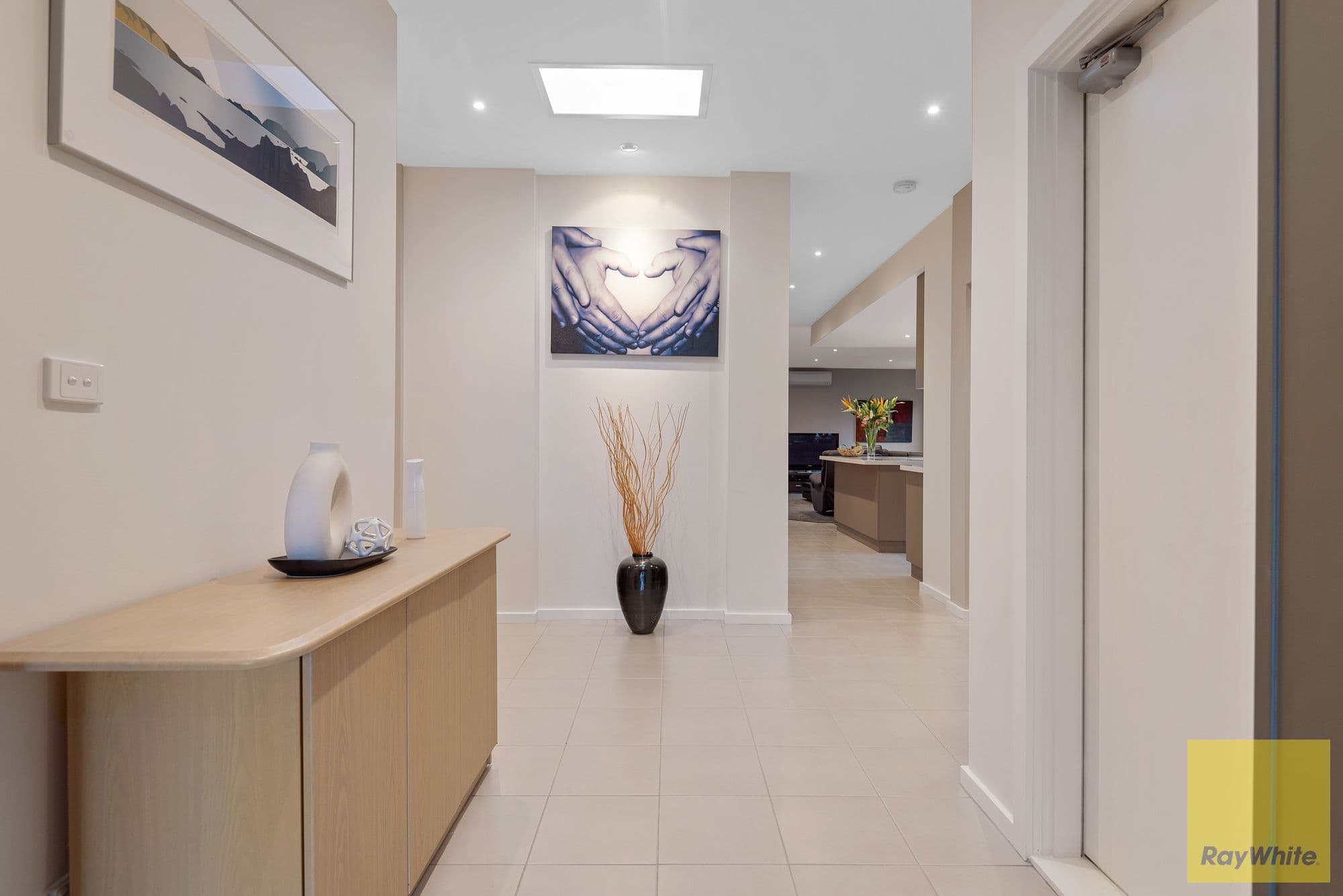 7 Eleni Place, Tarneit VIC 3029, Tarneit - Thumbnail 3