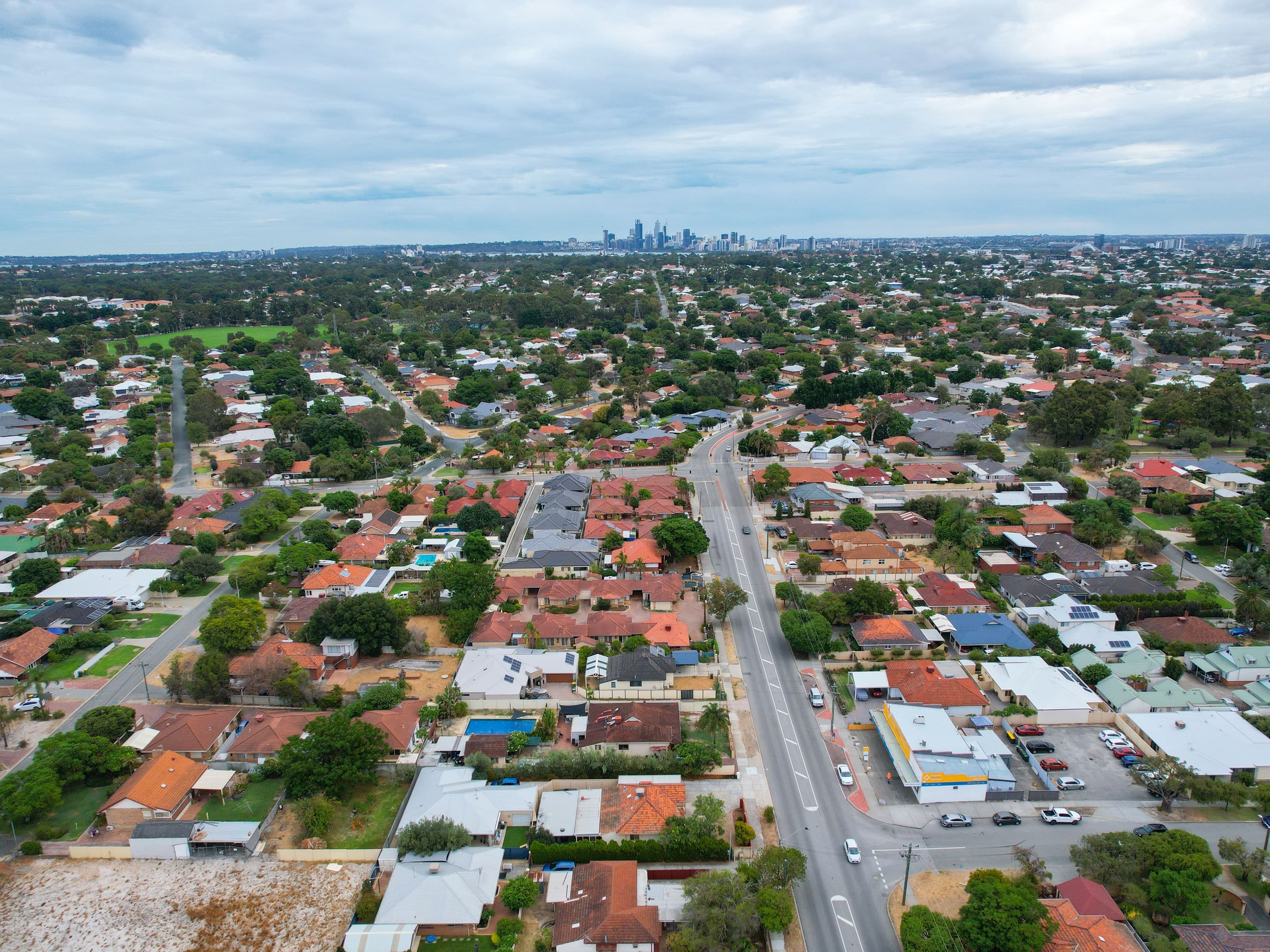13 Chapman Road, St James WA 6102, St James - Thumbnail 4