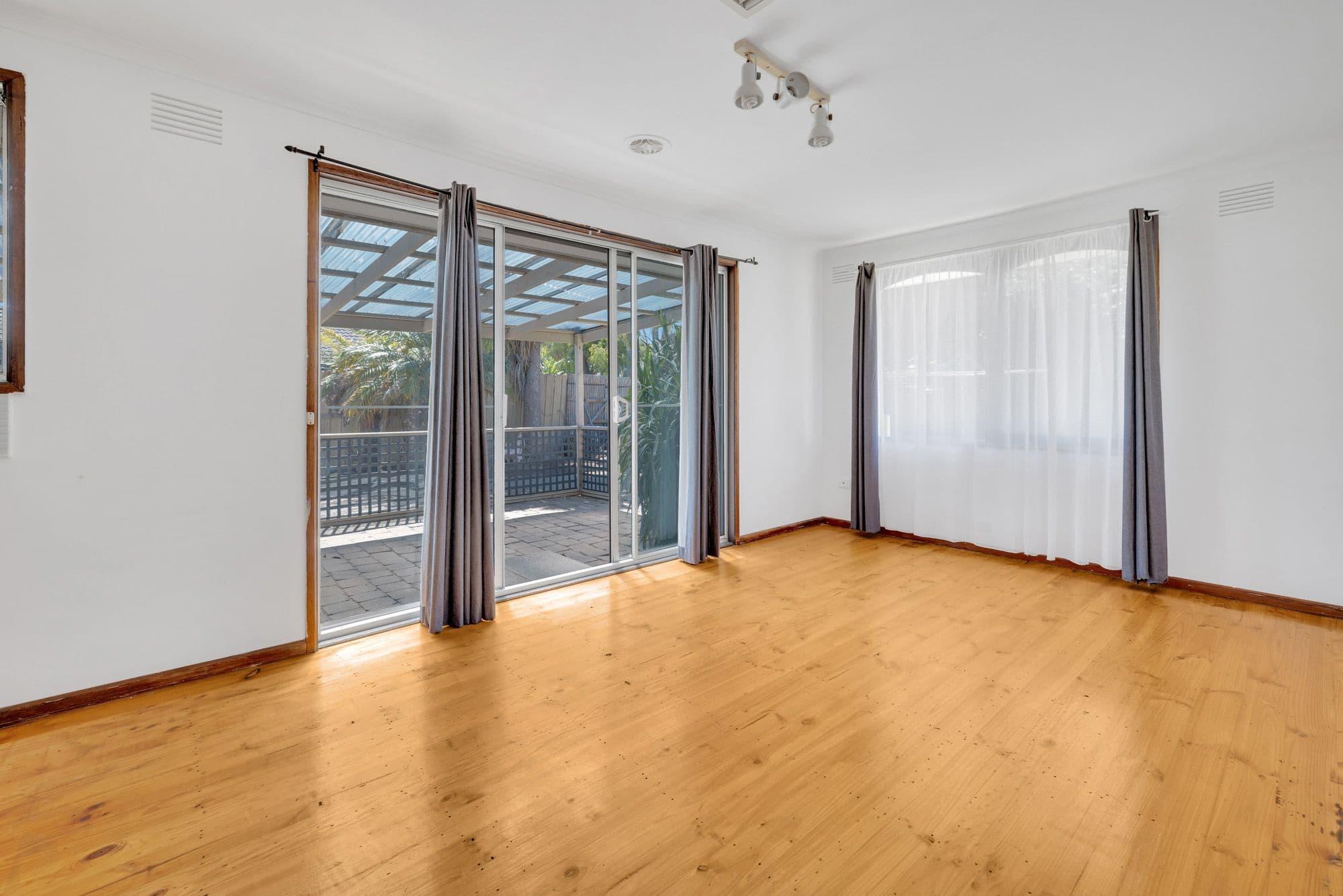 46 Parramatta Road, Werribee VIC 3030, Werribee - Thumbnail 3