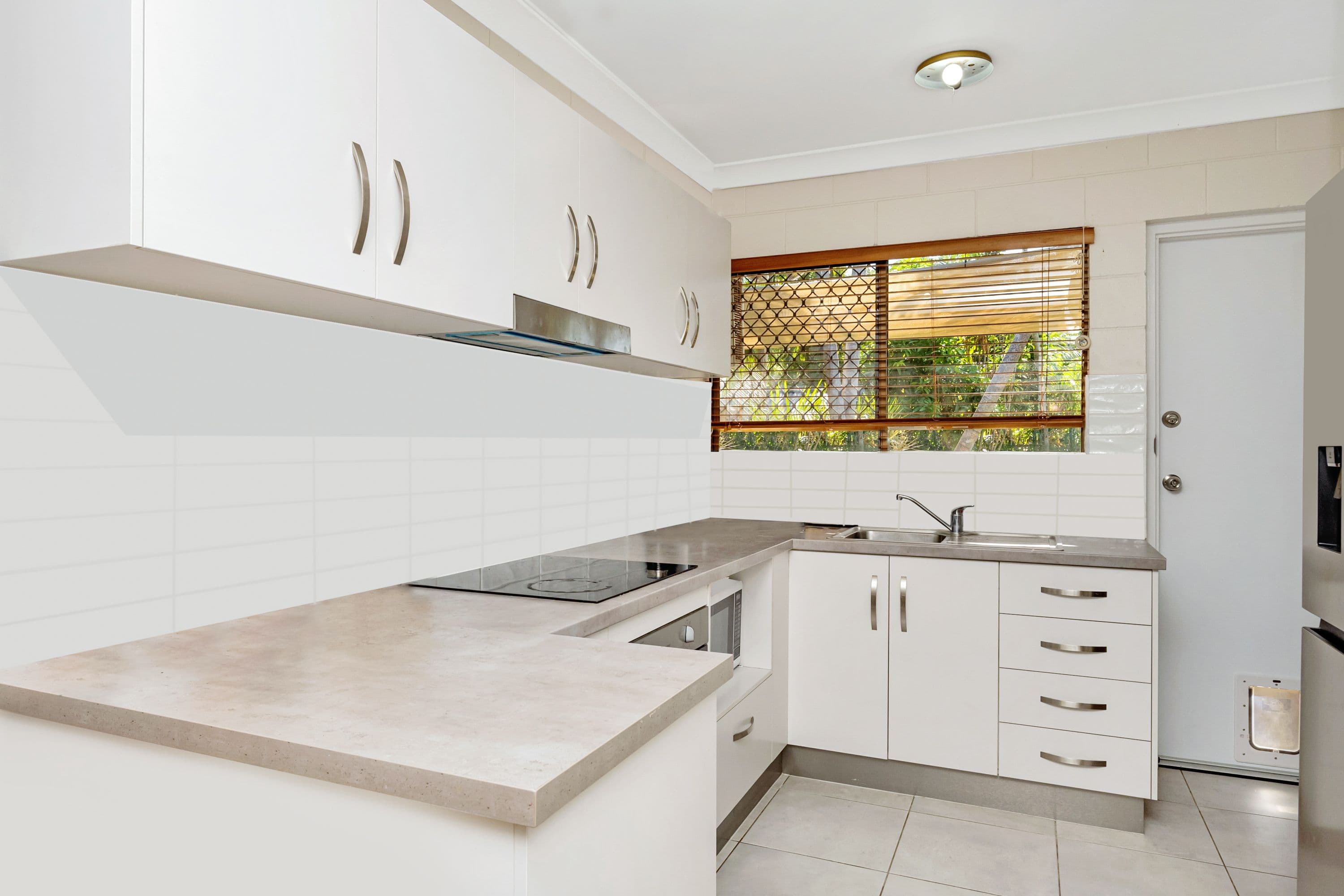 11-13 Hughes Street, Hermit Park QLD 4812, Hermit Park - Thumbnail 2