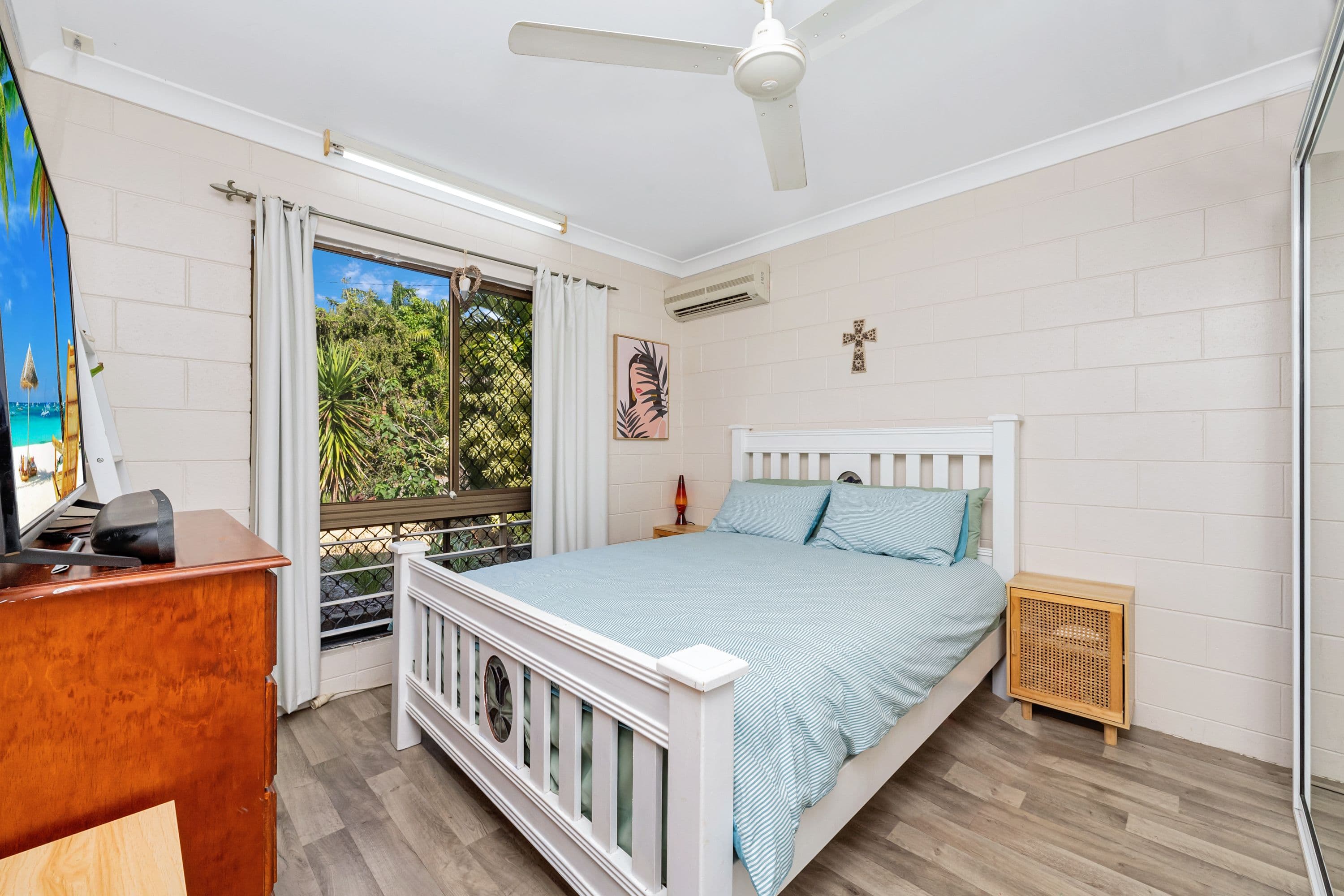 11-13 Hughes Street, Hermit Park QLD 4812, Hermit Park - Thumbnail 3