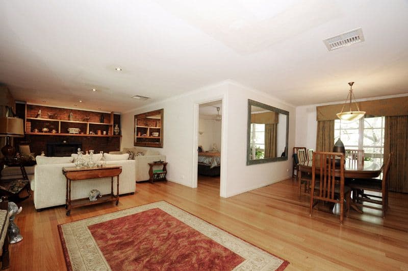 15 Mont Albert Road, FERNTREE GULLY VIC 3156, Ferntree Gully - Thumbnail 2