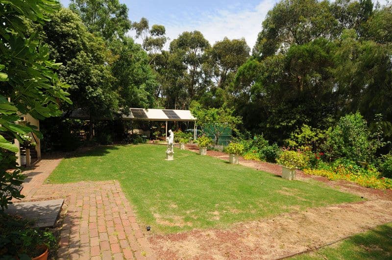 15 Mont Albert Road, FERNTREE GULLY VIC 3156, Ferntree Gully - Thumbnail 3