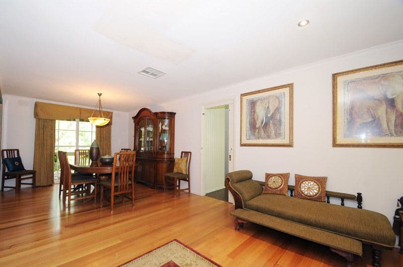 15 Mont Albert Road, FERNTREE GULLY VIC 3156, Ferntree Gully - Thumbnail 4