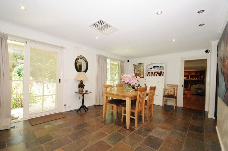 15 Mont Albert Road, FERNTREE GULLY VIC 3156, Ferntree Gully - Thumbnail 8