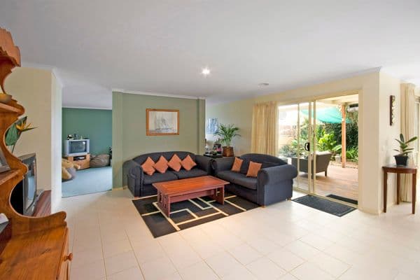 53 Kingston Avenue, NARRE WARREN SOUTH VIC 3805, Narre Warren South - Thumbnail 4