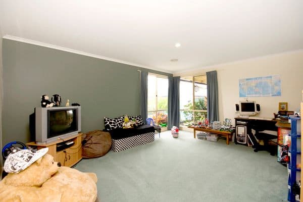 53 Kingston Avenue, NARRE WARREN SOUTH VIC 3805, Narre Warren South - Thumbnail 5