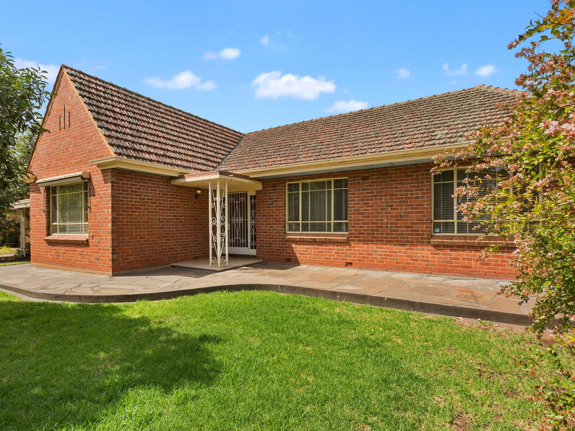 22 Ashbourne Avenue, Kingswood SA 5062, Kingswood - Image 1