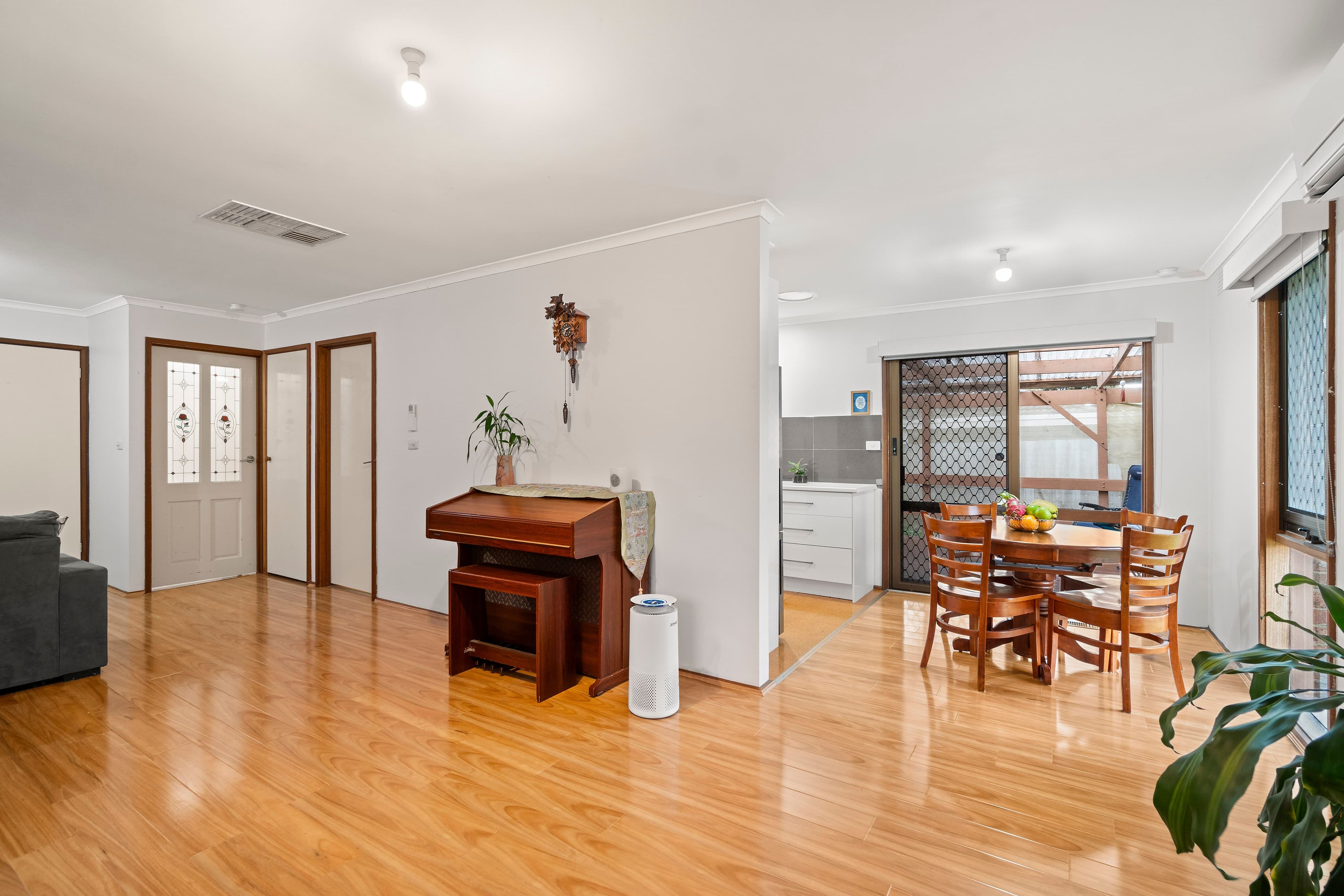 13 Eildon Parade, Rowville VIC 3178, Rowville - Thumbnail 4