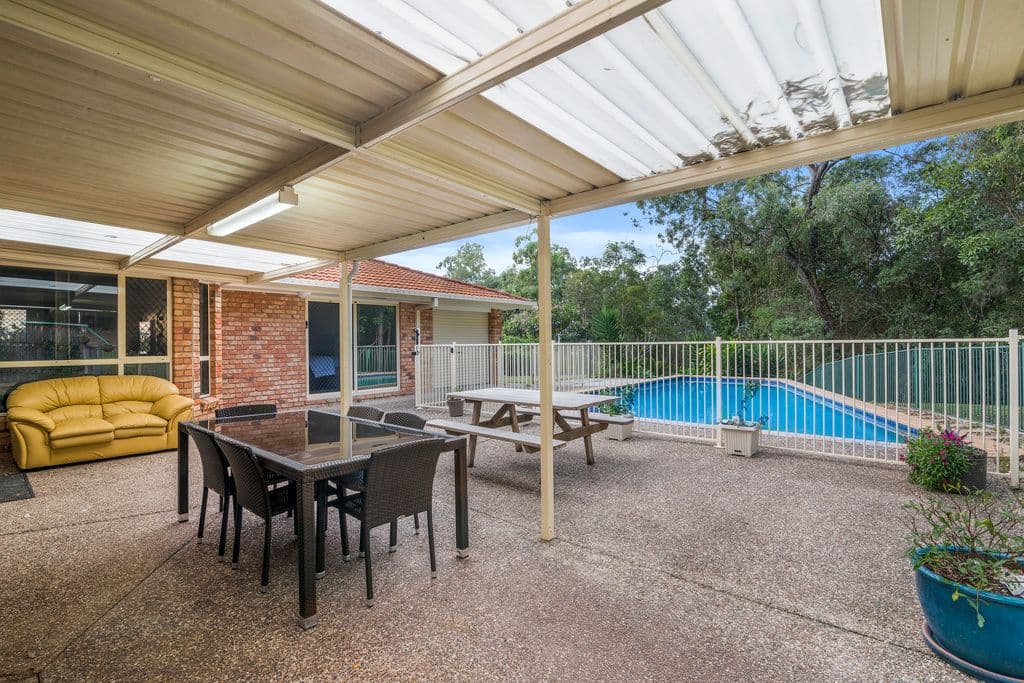 42 Hibertia Avenue, Elanora QLD 4221, Elanora - Thumbnail 3