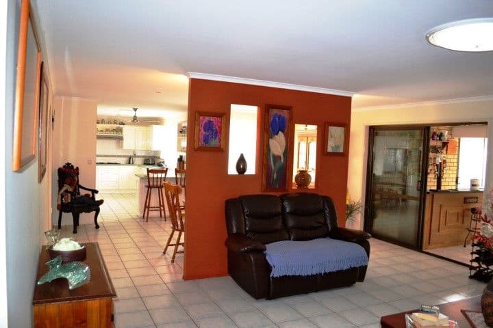 5 Hillcrest Avenue, SCARNESS QLD 4655, Scarness - Thumbnail 5