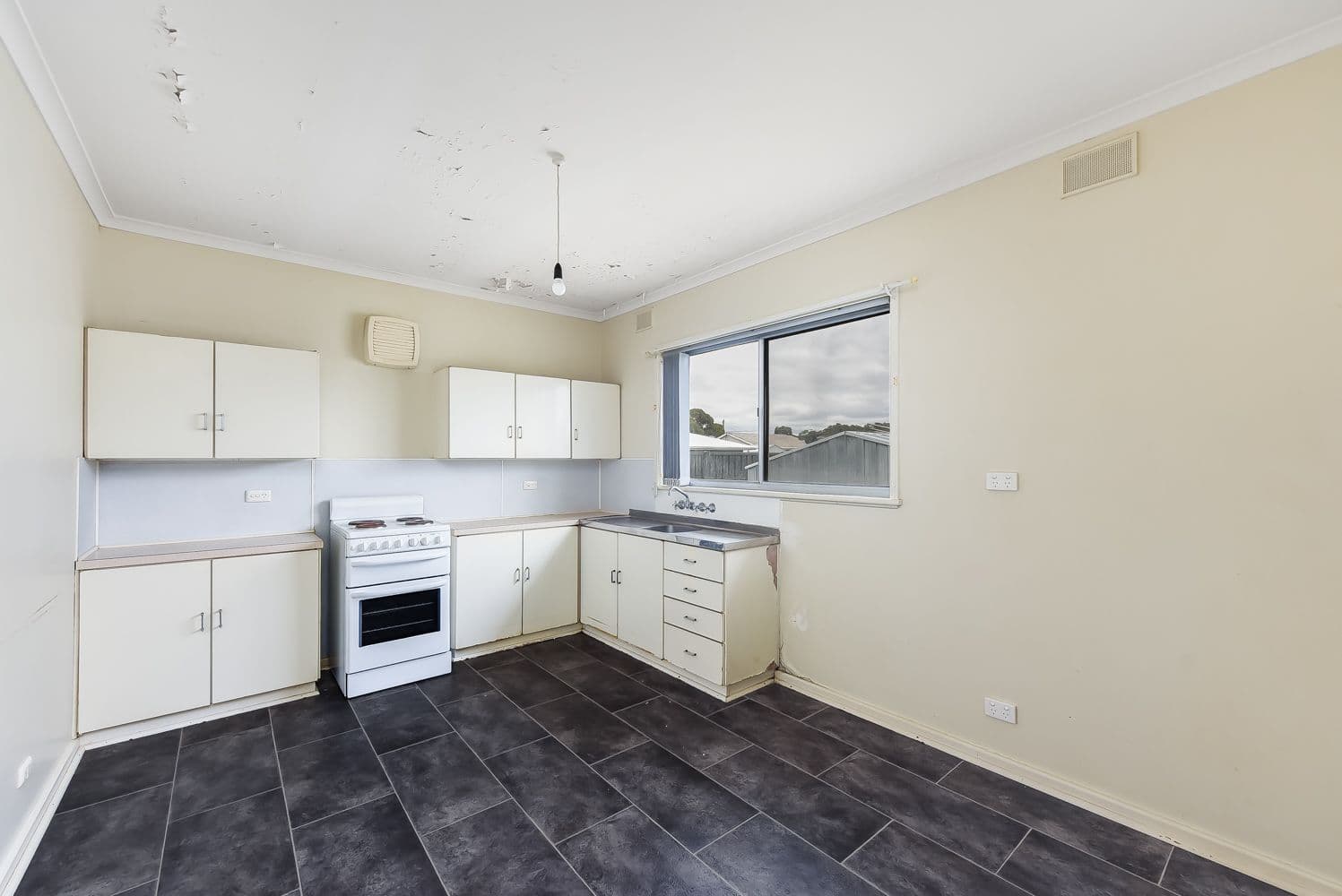 5 Nunan Street, Robe SA 5276, Robe - Thumbnail 4